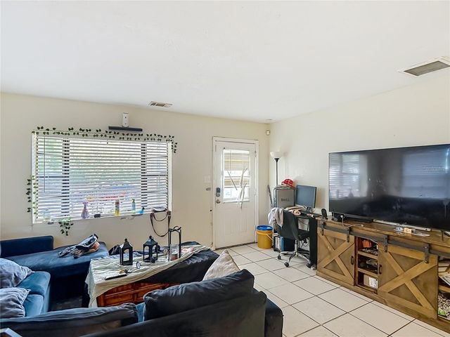 3804 N 52ND STREET, Tampa, FL 33619