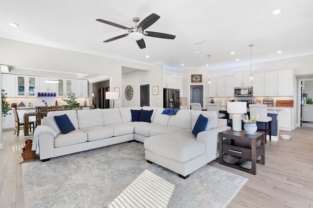 84 Pyrite Pl, St Augustine, FL 32086