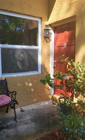 4215 LA DEGA COURT, Tampa, FL 33611