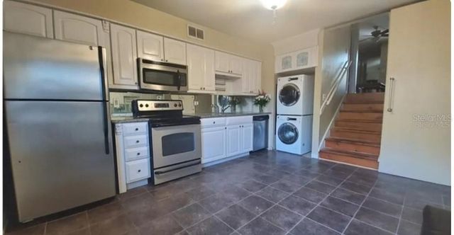 4215 LA DEGA COURT, Tampa, FL 33611