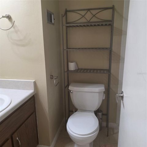 4215 LA DEGA COURT, Tampa, FL 33611