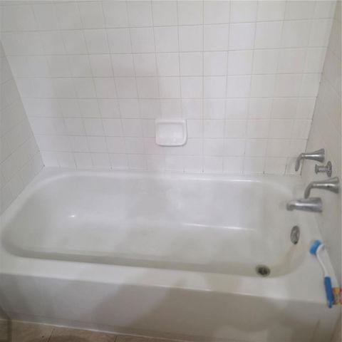 4215 LA DEGA COURT, Tampa, FL 33611