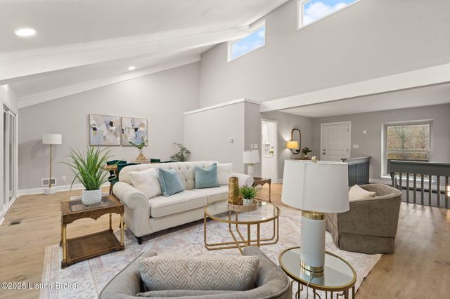 3703 Trail Ridge Rd, Louisville, KY 40241