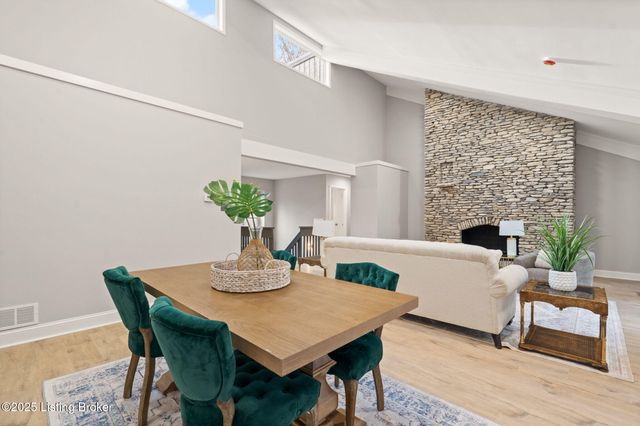 3703 Trail Ridge Rd, Louisville, KY 40241