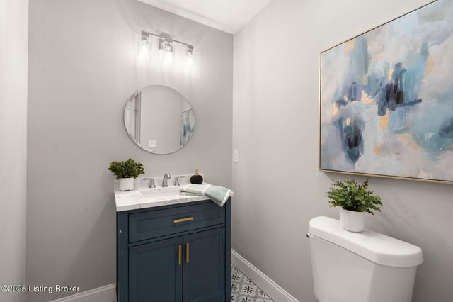 3703 Trail Ridge Rd, Louisville, KY 40241