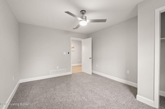 3703 Trail Ridge Rd, Louisville, KY 40241