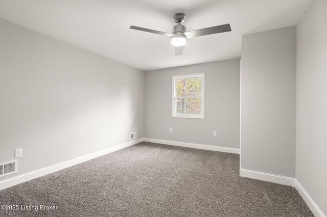 3703 Trail Ridge Rd, Louisville, KY 40241