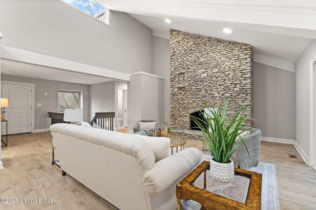 3703 Trail Ridge Rd, Louisville, KY 40241