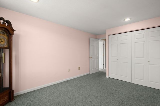 59 Valley 5H, Medford, MA 02155