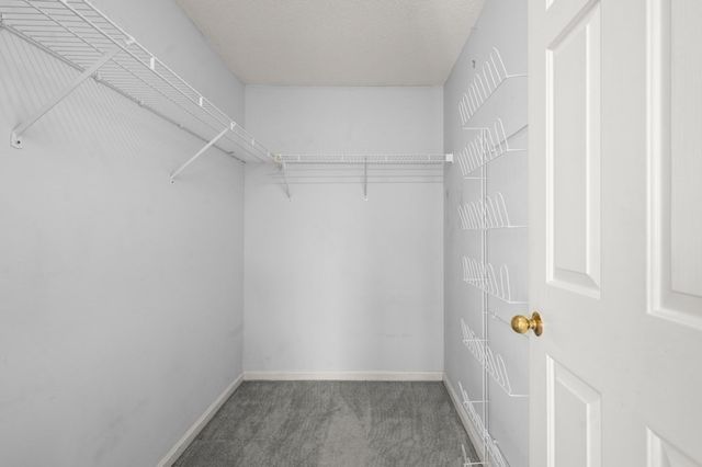 59 Valley 5H, Medford, MA 02155