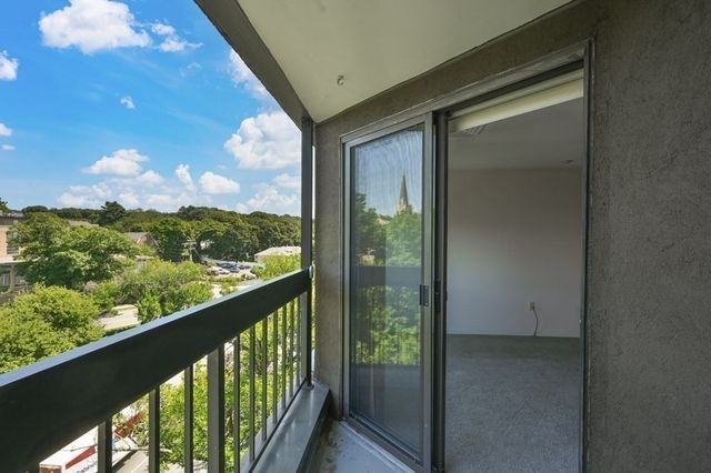 59 Valley 5H, Medford, MA 02155