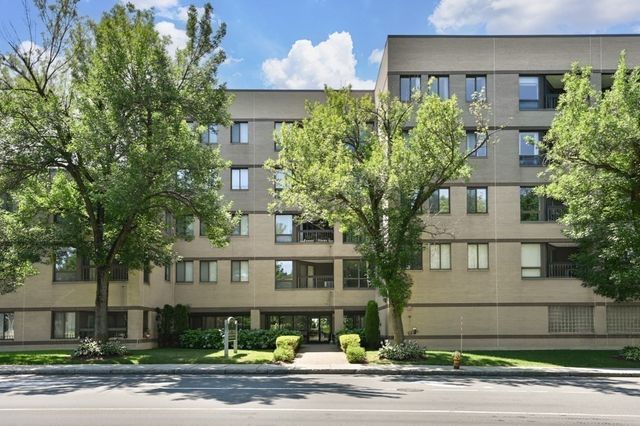 59 Valley 5H, Medford, MA 02155