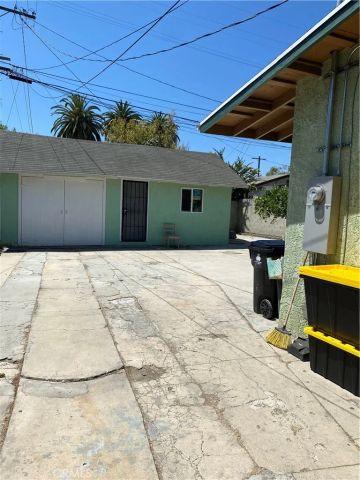 1650 W 39th Place, Los Angeles, CA 90062