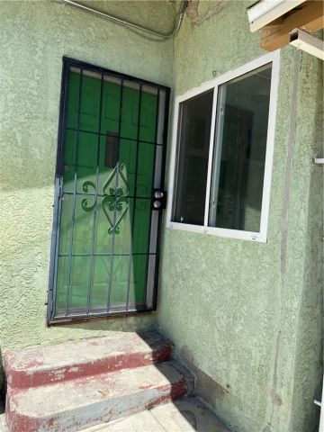 1650 W 39th Place, Los Angeles, CA 90062