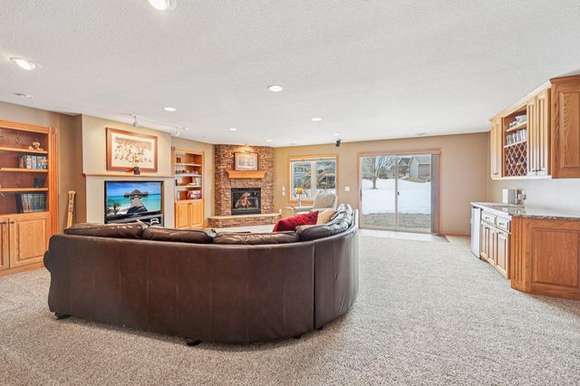 13087 Quail Creek Drive NE, Blaine, MN 55449