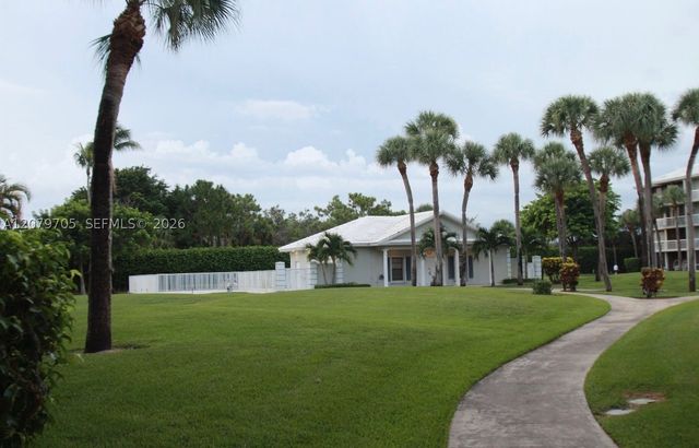 2621 Village Blvd 205, West Palm Beach, FL 33409