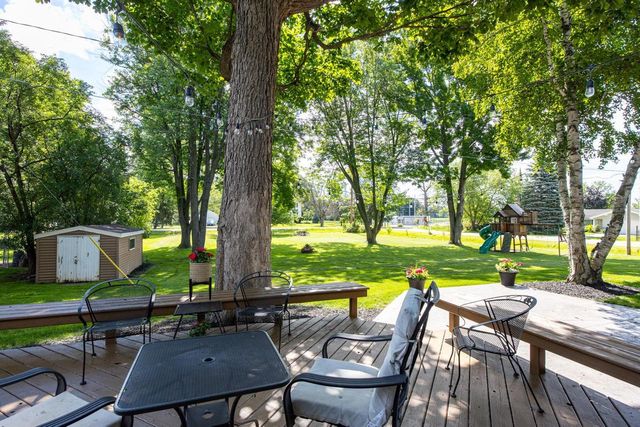 2674 WOODCREST DRIVE, Neenah, WI 54956
