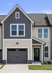 315 Panther Dr, Murfreesboro, TN 37127