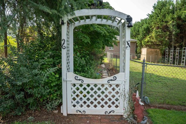 111 Sherland Drive, Boiling Springs, SC 29316