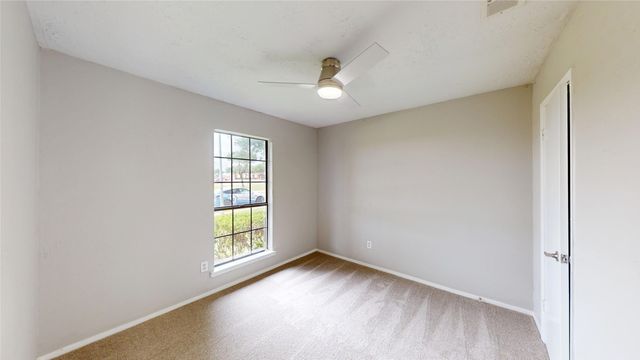 3225 Poteet Drive, Mesquite, TX 75150