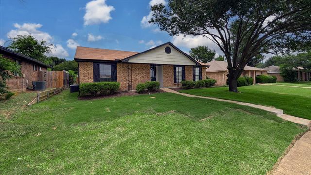 3225 Poteet Drive, Mesquite, TX 75150