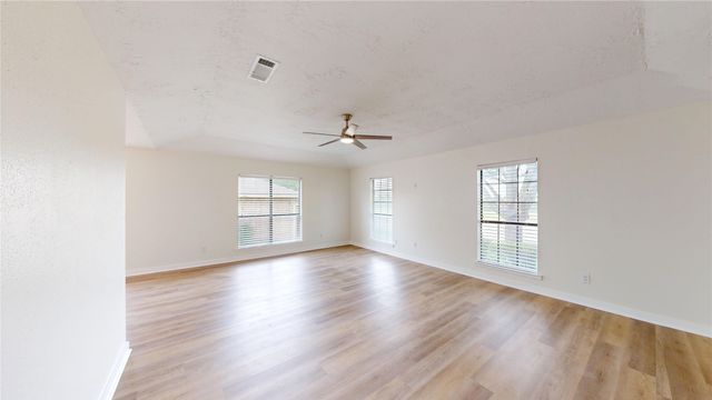 3225 Poteet Drive, Mesquite, TX 75150