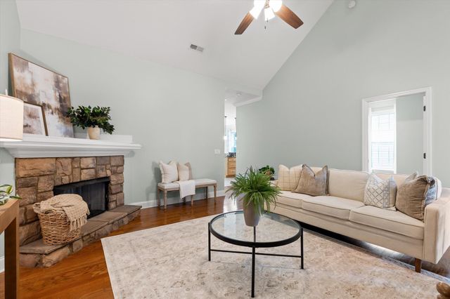 7648 Magnolia Leaf Lane, Chattanooga, TN 37421