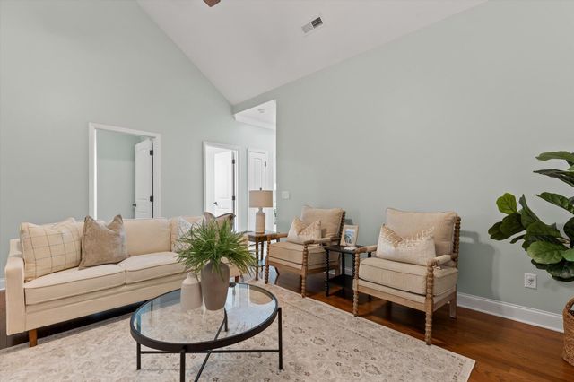 7648 Magnolia Leaf Lane, Chattanooga, TN 37421