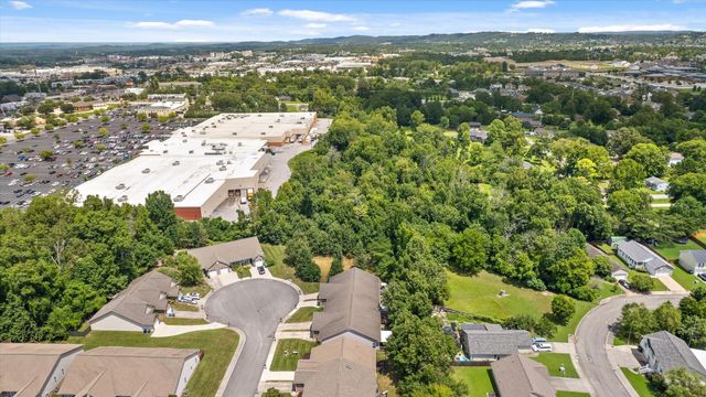 7648 Magnolia Leaf Lane, Chattanooga, TN 37421