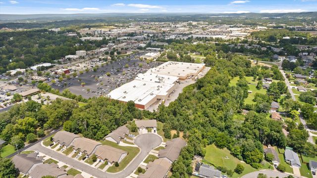 7648 Magnolia Leaf Lane, Chattanooga, TN 37421