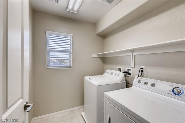 5428 Emerald Basin Street, North Las Vegas, NV 89031