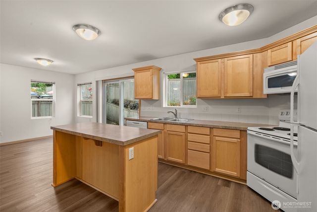 5044 Roxanna Court SE, Lacey, WA 98503