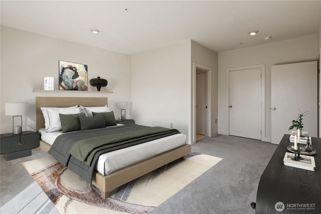 700 E Denny Way #PH3, Seattle, WA 98122