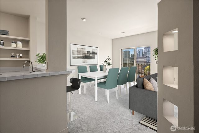 700 E Denny Way #PH3, Seattle, WA 98122