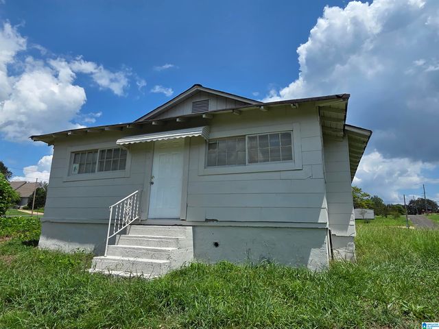 766 1ST STREET SE, Graysville, AL 35073