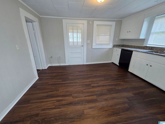 766 1ST STREET SE, Graysville, AL 35073