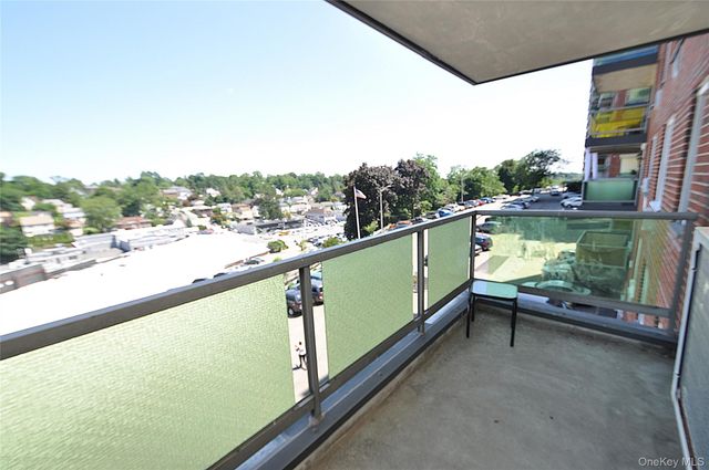1853 Central Park Avenue 3F, Yonkers, NY 10710