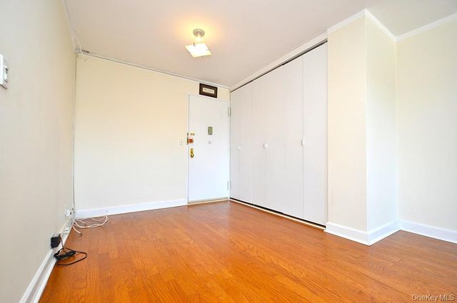 1853 Central Park Avenue 3F, Yonkers, NY 10710