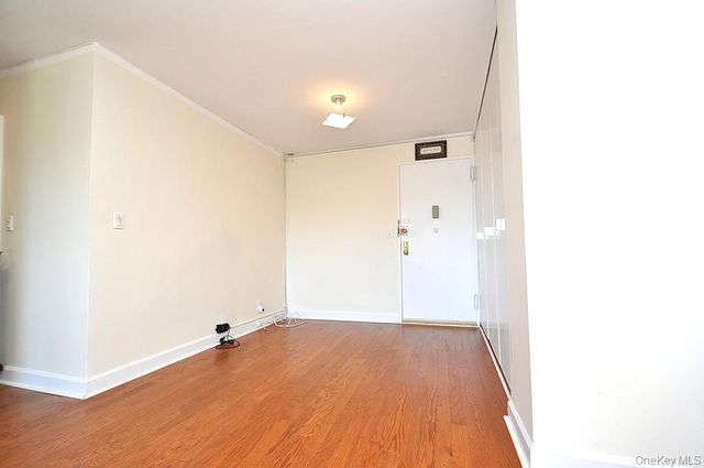 1853 Central Park Avenue 3F, Yonkers, NY 10710