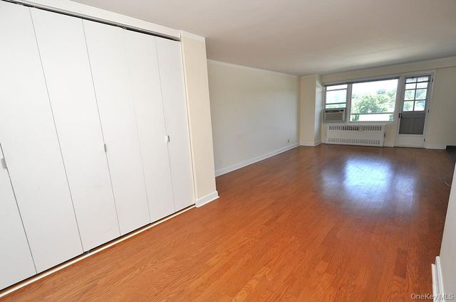 1853 Central Park Avenue 3F, Yonkers, NY 10710