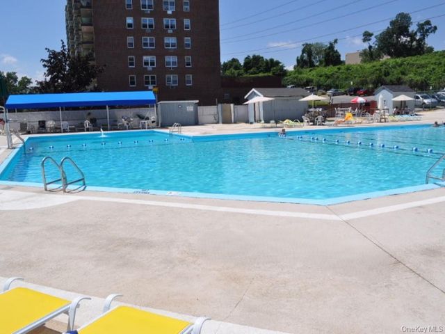 1853 Central Park Avenue 3F, Yonkers, NY 10710