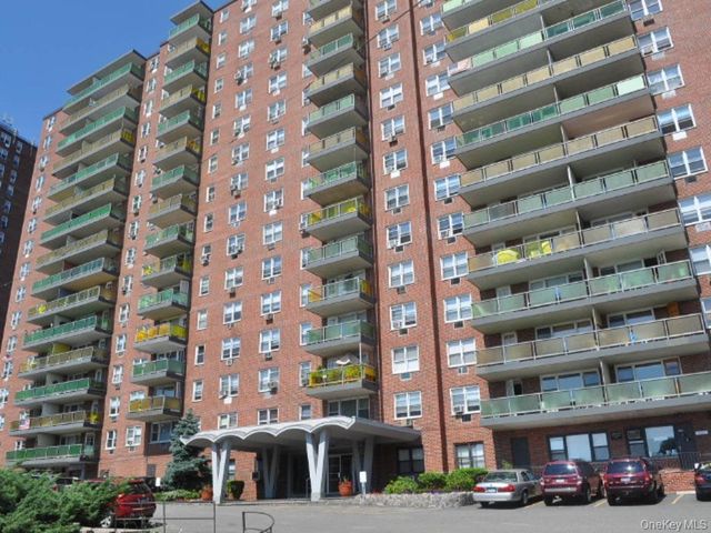 1853 Central Park Avenue 3F, Yonkers, NY 10710