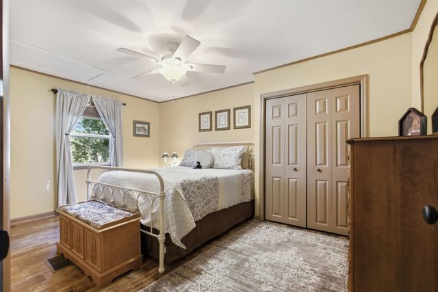 8941 Cherokee Trl, Crossville, TN 38572