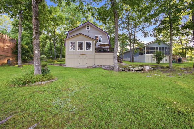 8941 Cherokee Trl, Crossville, TN 38572