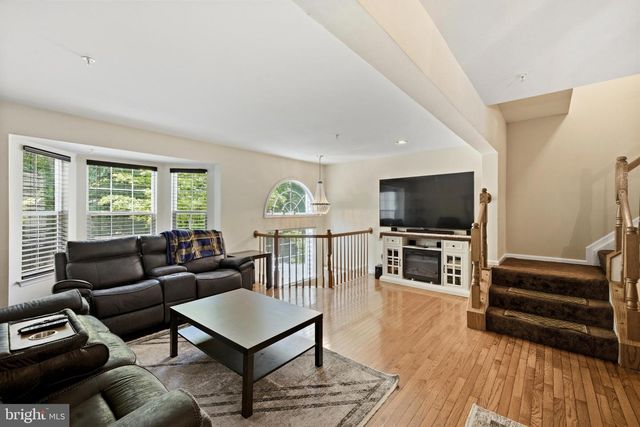 8145 SHOAL CREEK DR, Laurel, MD 20724