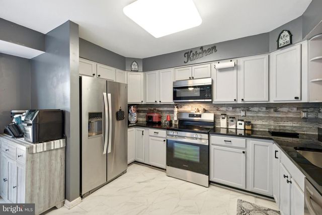 8145 SHOAL CREEK DR, Laurel, MD 20724