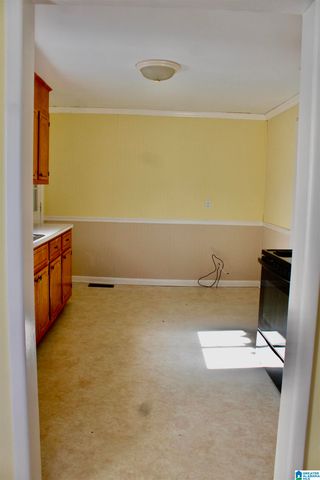 6037 POCAHONTAS ROAD, Bessemer, AL 35022