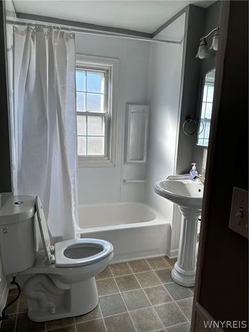 119 Northcrest Avenue, Cheektowaga, NY 14225