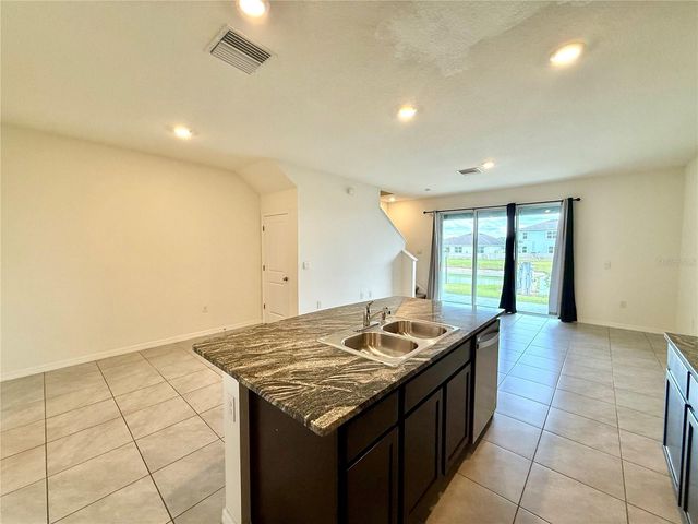 32794 PEZ LANDING LANE, Wesley Chapel, FL 33543