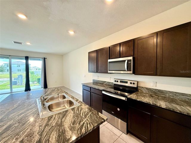 32794 PEZ LANDING LANE, Wesley Chapel, FL 33543